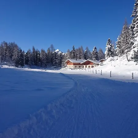 Alpehytte Neuhofalm Mit Sauna Und Hobbyraum Obertauern